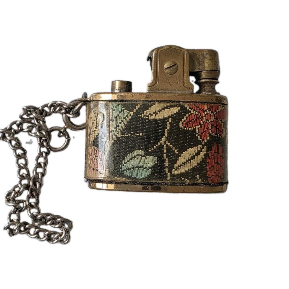 Vintage Atlas Lite Miniature Lighter Petit Point Tapestry Japan PARTS OR REPAIR